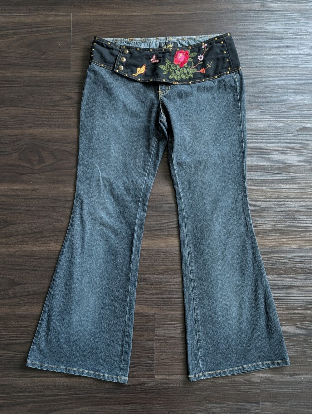 Vintage Y2K Angels Embroidered Belted Flare Jeans Junior's 11 / Women's Medium